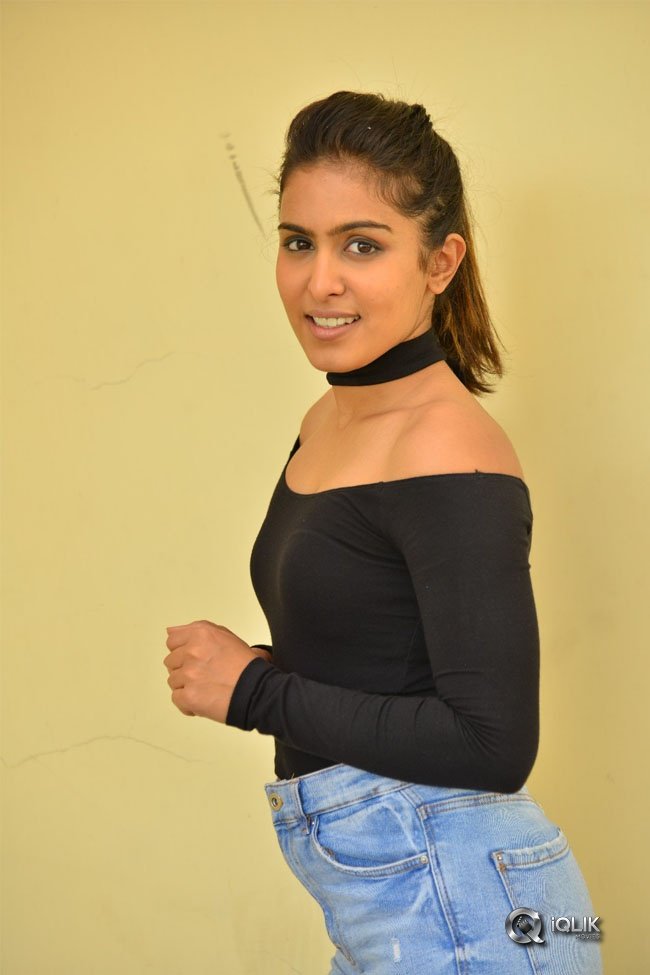 Samyuktha-Hegde-New-Pics